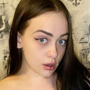 Kira Clark photo #0016