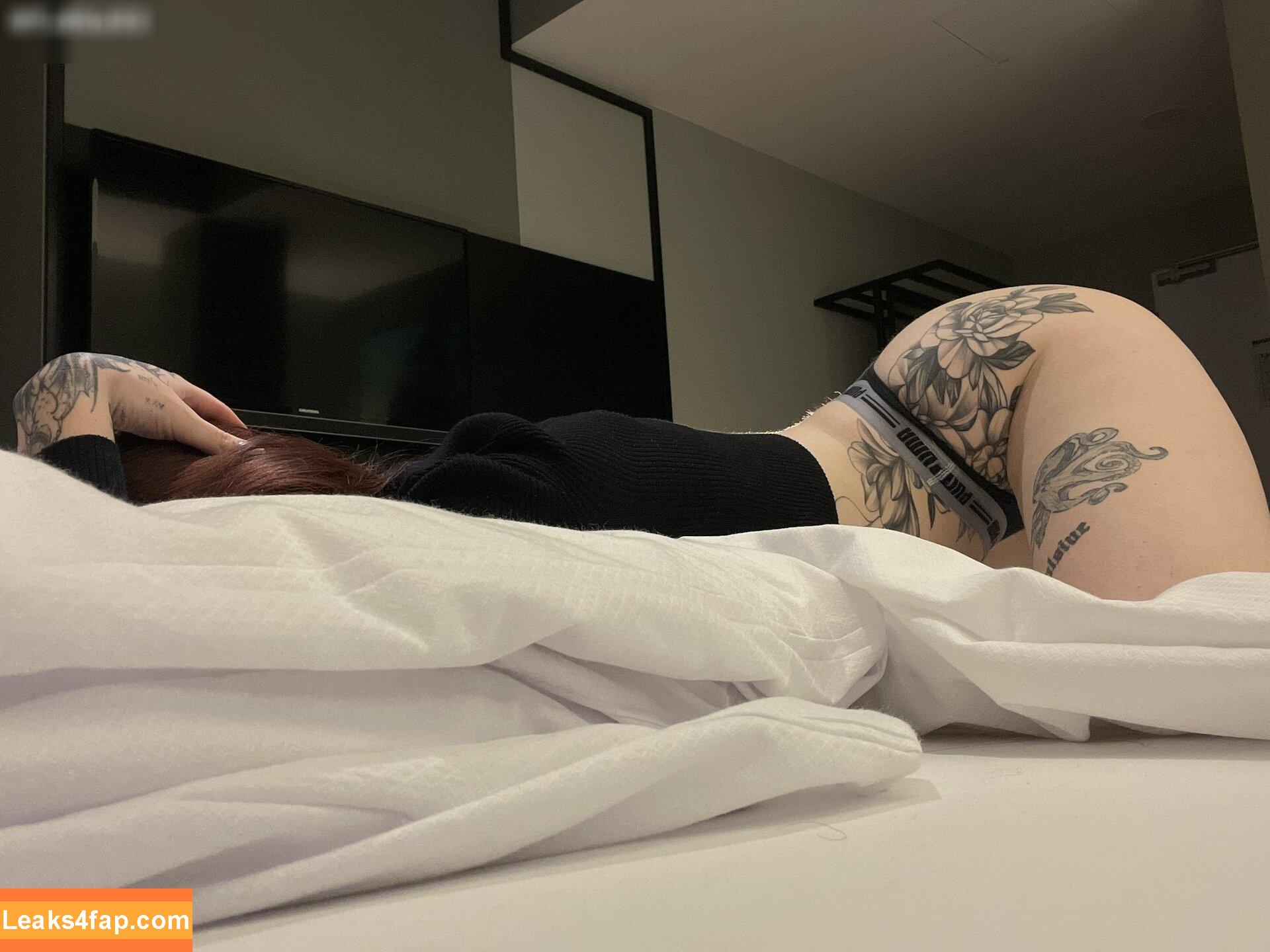 Kira-Julie / nami_swaaaan leaked photo photo #0013