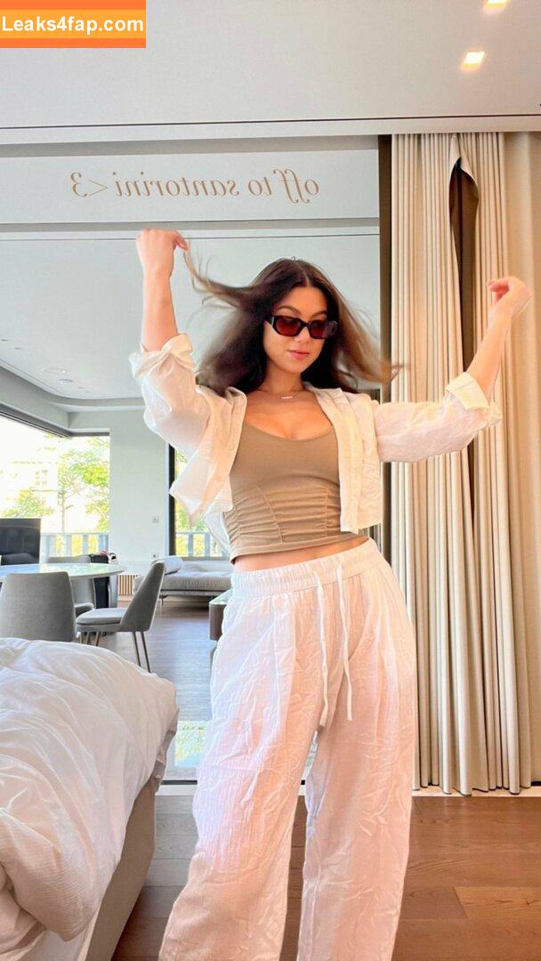 Kira Kosarin / kirakosarin leaked photo photo #0276