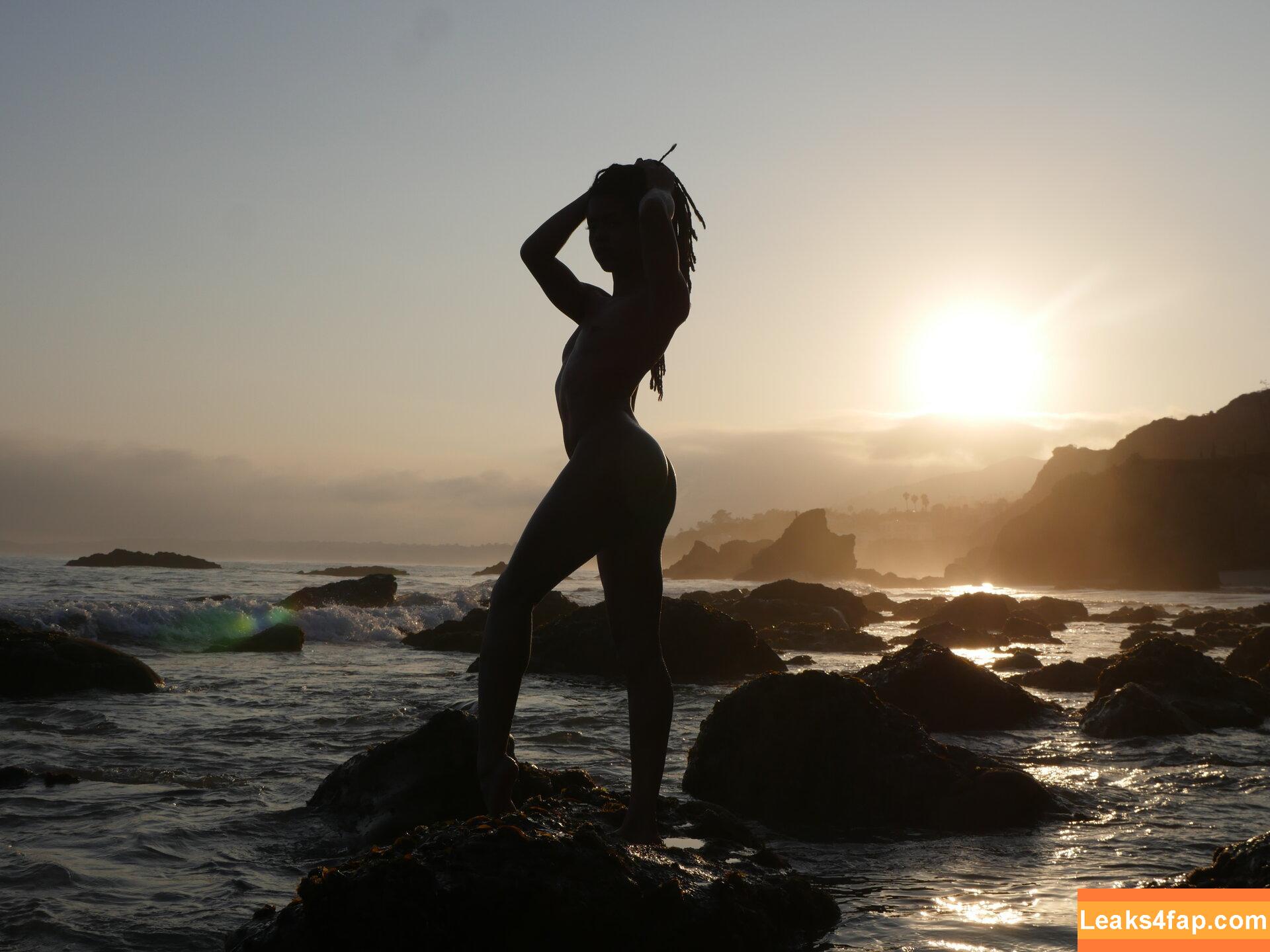 Kira Noir / thekiranoir / thekiranoirgram leaked photo photo #0236