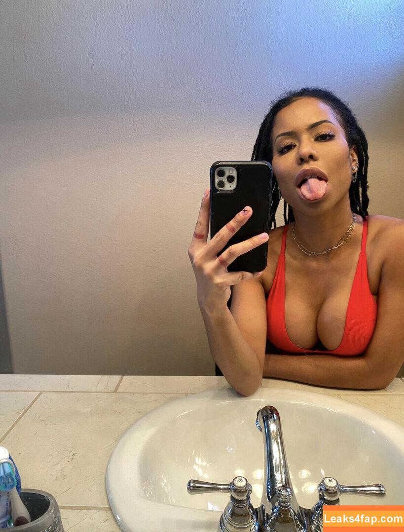 Kira Noir / thekiranoir / thekiranoirgram leaked photo photo #0352