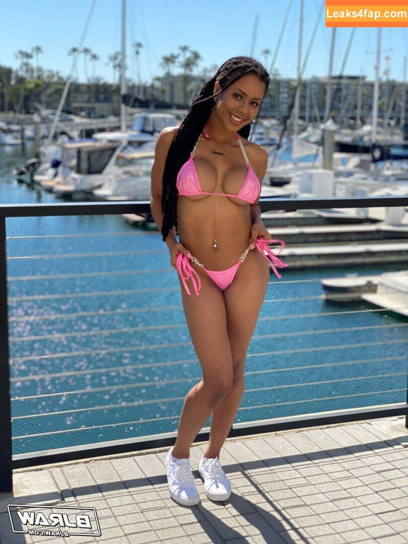 Kira Noir / thekiranoir / thekiranoirgram leaked photo photo #0484