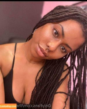 Kira Noir photo #0239