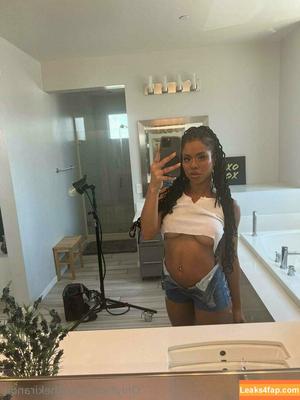 Kira Noir photo #0326