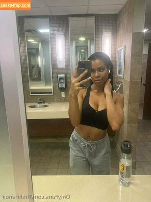 Kira Noir photo #0446