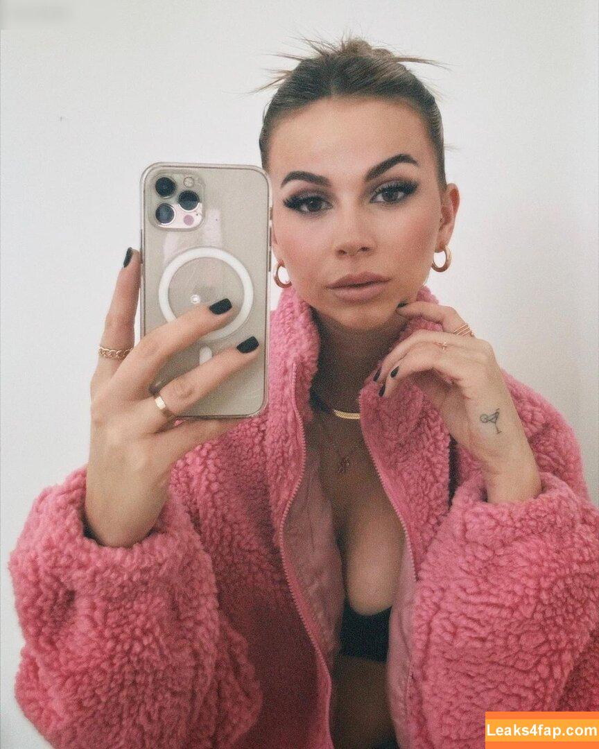 Kira Rodrigues / kira_rodrigues leaked photo photo #0024