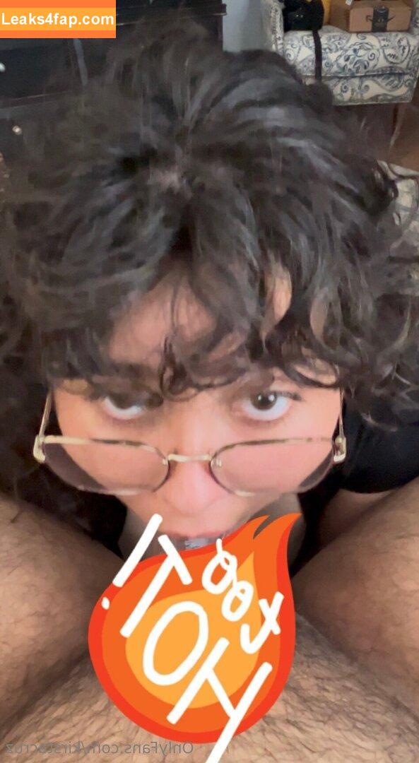 kirstacruz / kirstincruzart leaked photo photo #0041