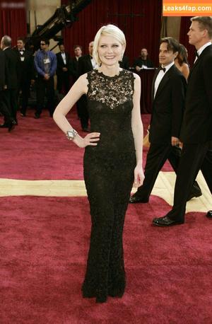 Kirsten Dunst photo #0428