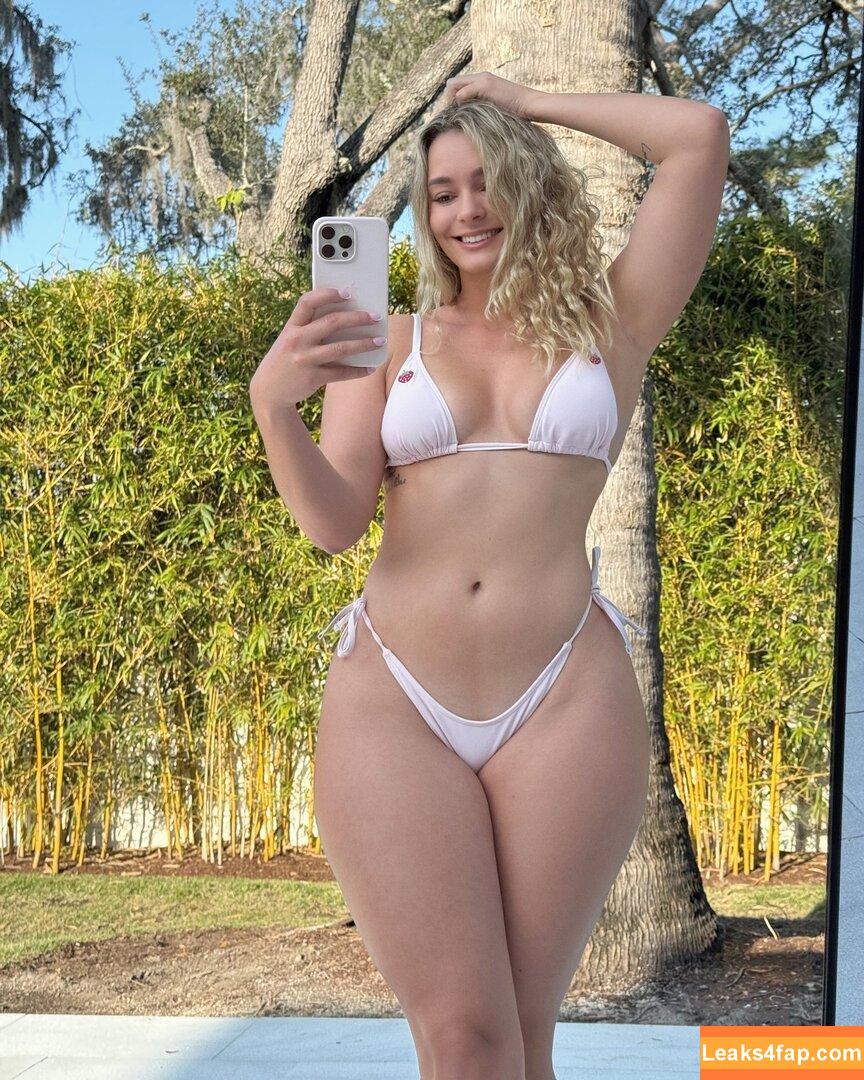 Kirsten Sweet /  leaked photo photo #0017