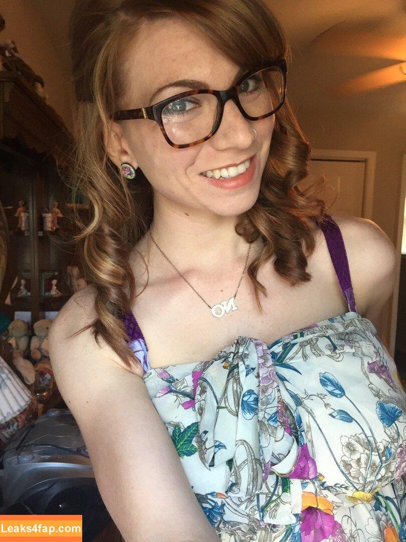 Kirsty / Korsty_ / aloegoddess / blondekristy / kirstyaustin7 / kirstylouisewells leaked photo photo #0202