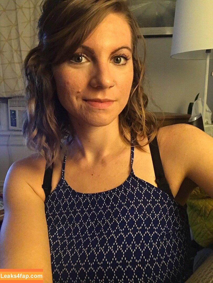 Kirsty / Korsty_ / aloegoddess / blondekristy / kirstyaustin7 / kirstylouisewells leaked photo photo #0223