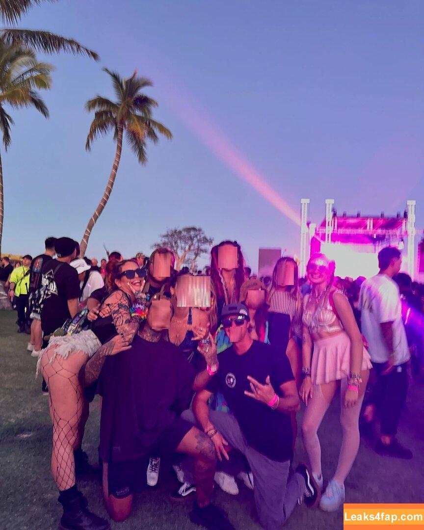 Kissa Sins / Coyotelovesyou / kissasins / trubble_wubz leaked photo photo #0381