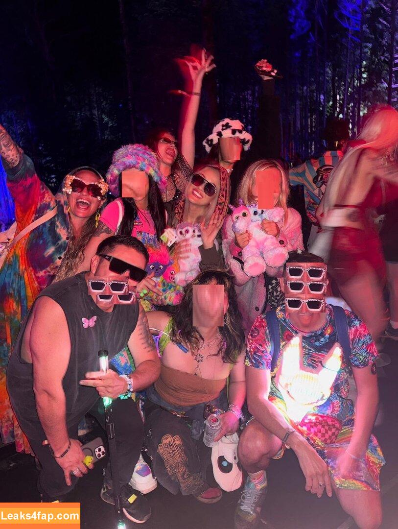 Kissa Sins / Coyotelovesyou / kissasins / trubble_wubz leaked photo photo #0382