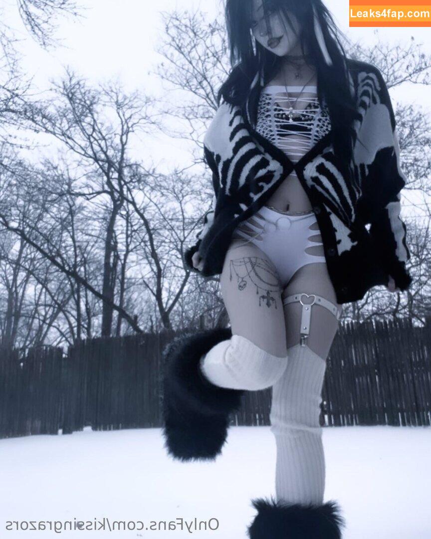 kissingrazors /  leaked photo photo #0029