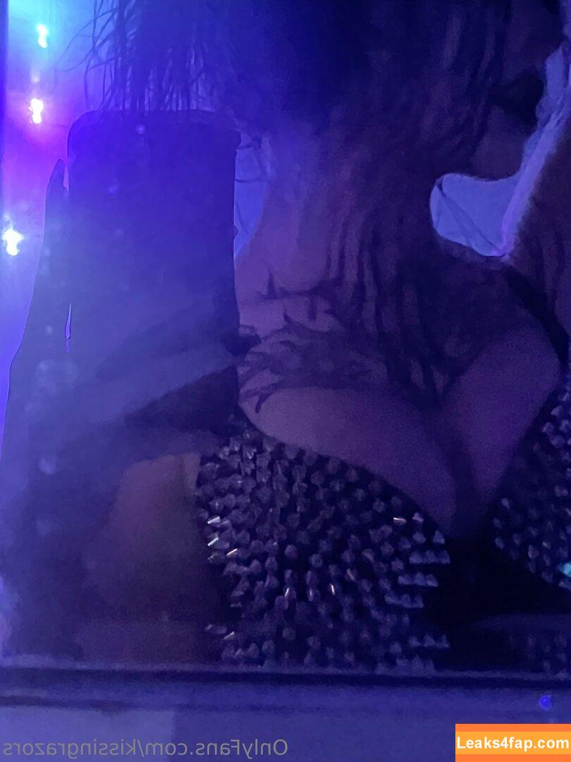 kissingrazors /  leaked photo photo #0149