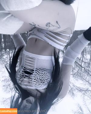 kissingrazors photo #0027