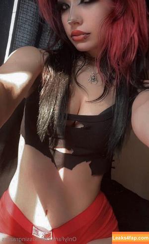 kissingrazors photo #0038