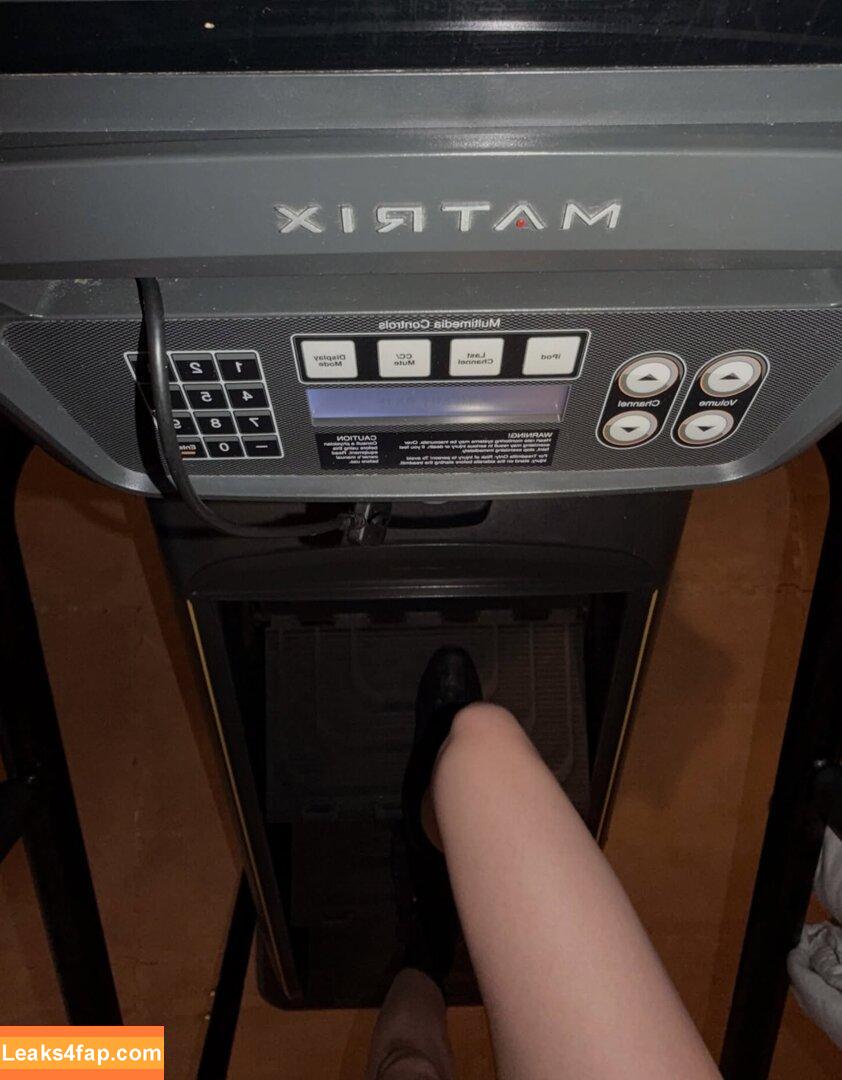 KissLife / Julie / juliephilia / natty_0530 leaked photo photo #0201