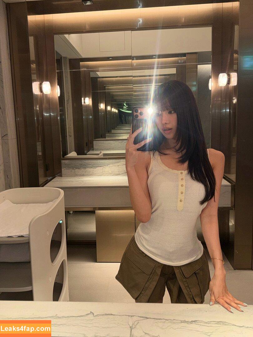 KissLife / Julie / juliephilia / natty_0530 leaked photo photo #0210