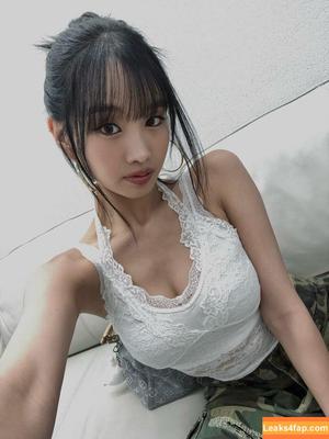 KissLife photo #0190