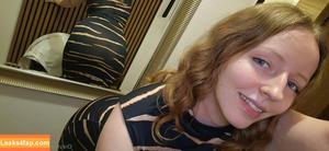 kissmyhips photo #0145