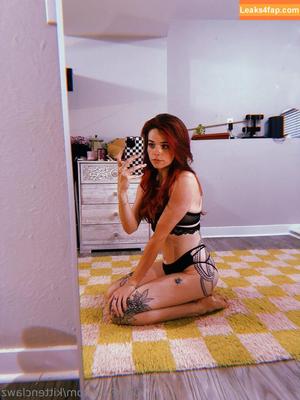 kittenclawz photo #0009