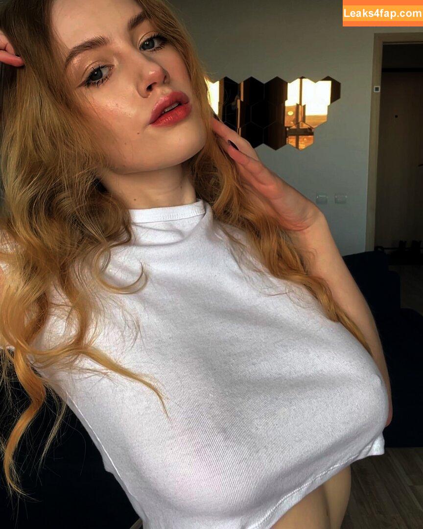kittenyulia /  leaked photo photo #0002
