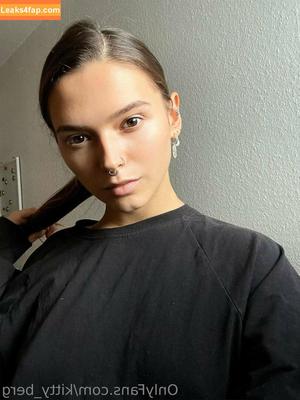 Kitty Berg фото #0145