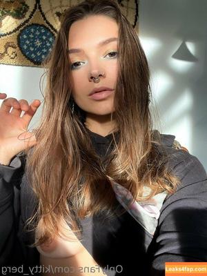 Kitty Berg фото #0220