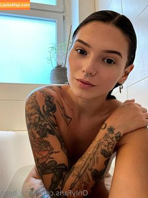 Kitty Berg фото #0228