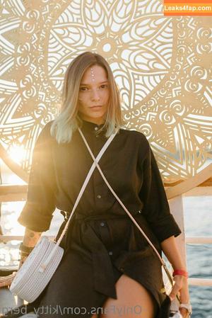 Kitty Berg фото #0241