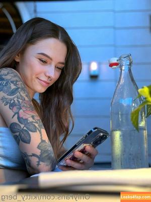 Kitty Berg фото #0341