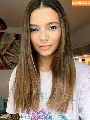 Kitty Berg фото #0401