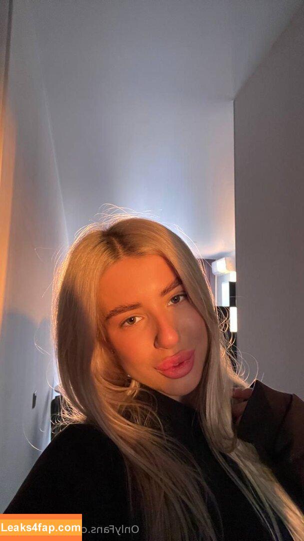 kitty_murr / kittymurr_top leaked photo photo #0046