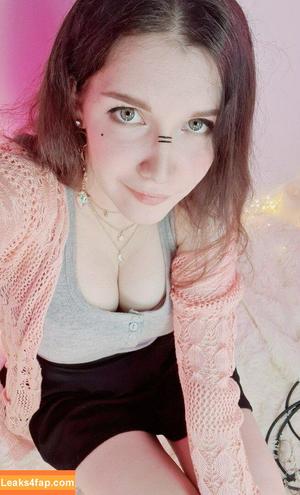KittyKlaw ASMR photo #0026