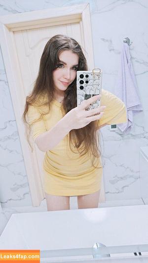 KittyKlaw ASMR photo #0046