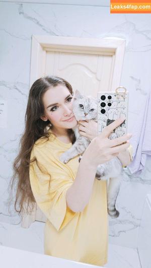 KittyKlaw ASMR photo #0048