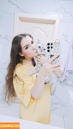 KittyKlaw ASMR photo #0049