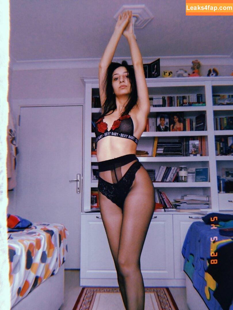 Kizillolita / Kizilkadinn Buse Kılınçdemir leaked photo photo #0039