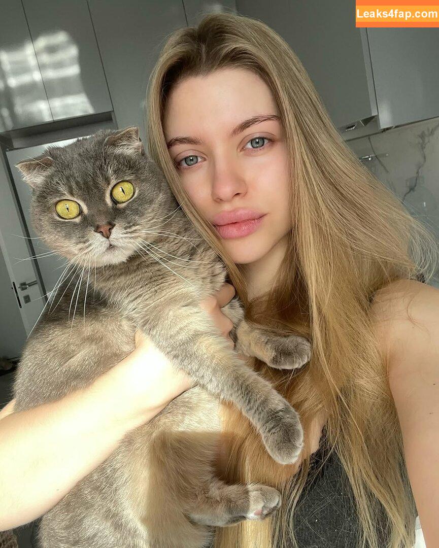 kkarolishaaaaa / karaleona leaked photo photo #0006