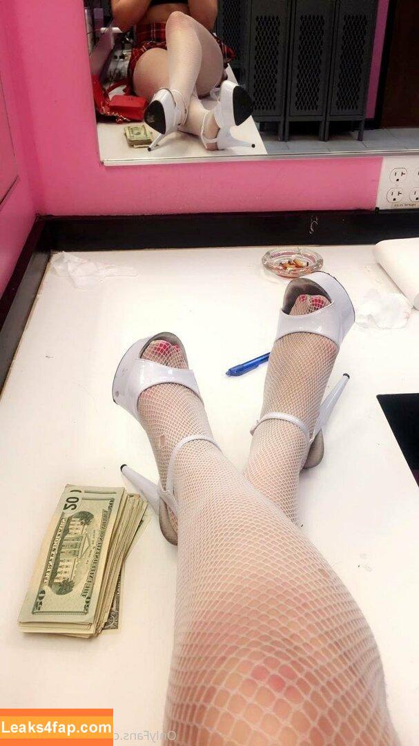 kkirafoxx /  leaked photo photo #0024