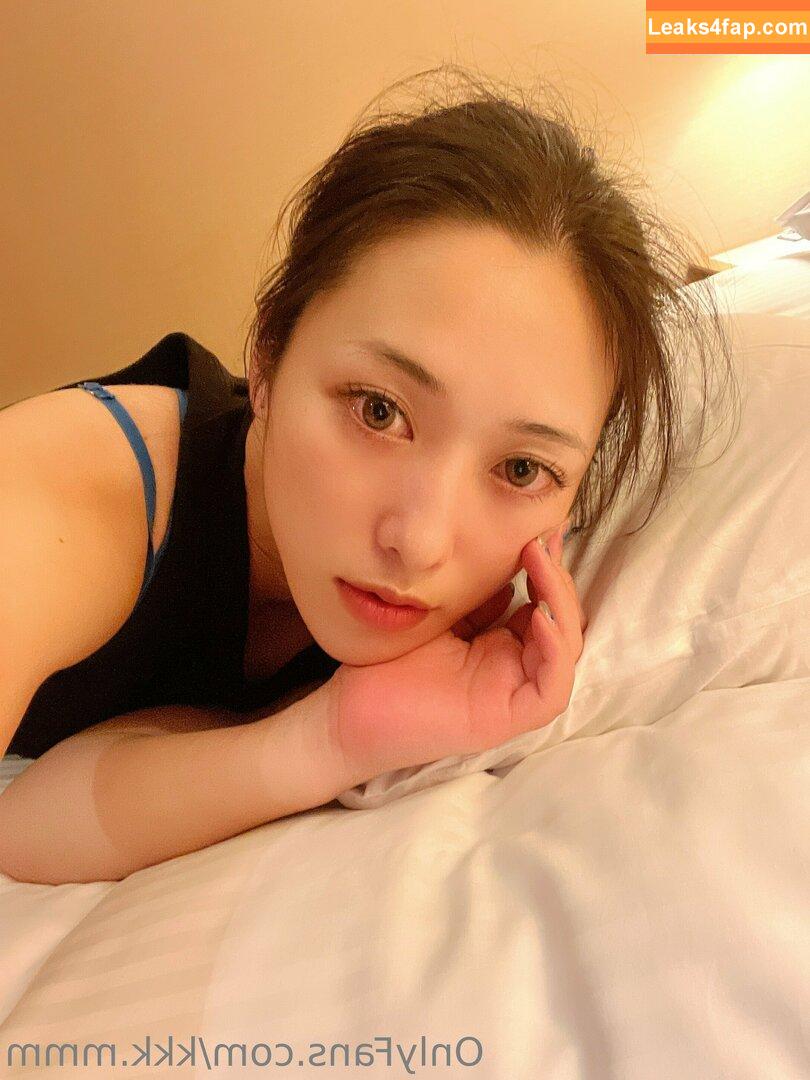 kkk.mmm / iamkarloow leaked photo photo #0003