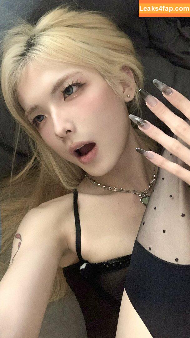 kkkkkele /  leaked photo photo #0011