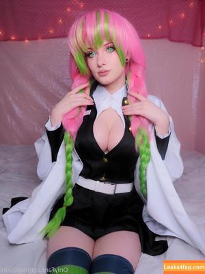 KoiBunni photo #0227