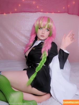 KoiBunni photo #0233