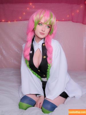 KoiBunni photo #0254