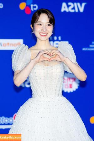 Korean Celebrities photo #0002