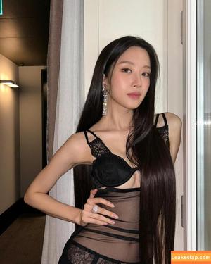 Korean Celebrities photo #0028