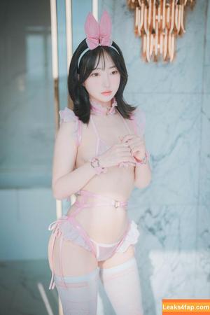 Korean Gravures photo #1688