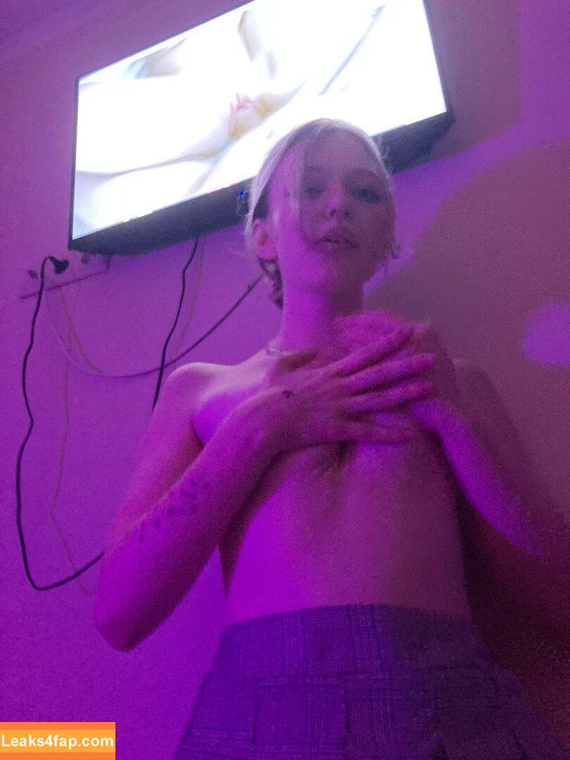 kosha1ne / koshainee leaked photo photo #0001